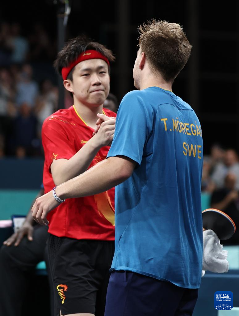 而胡尔克的 而胡尔克的